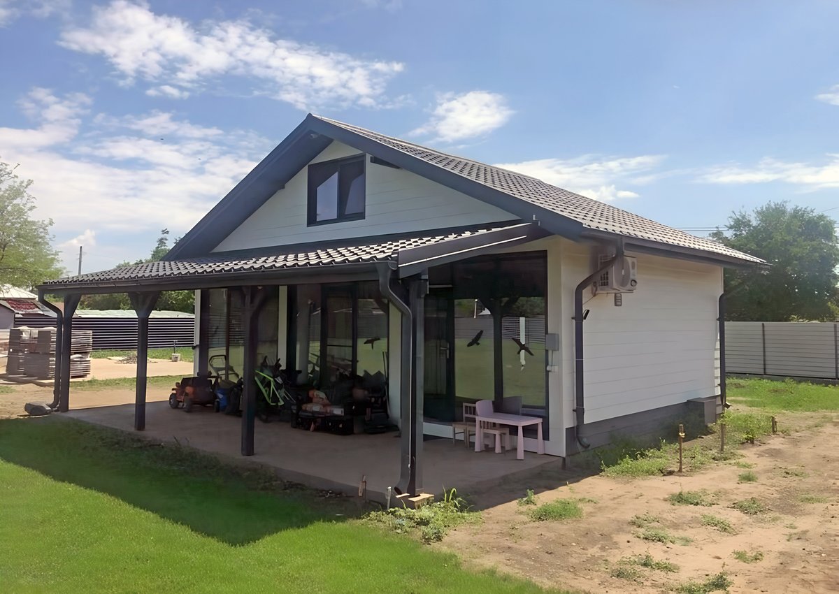 Casă modulară cu terasă